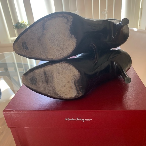 Classic Elegant Salvatore Ferragamo Leather Boots - Picture 6 of 6